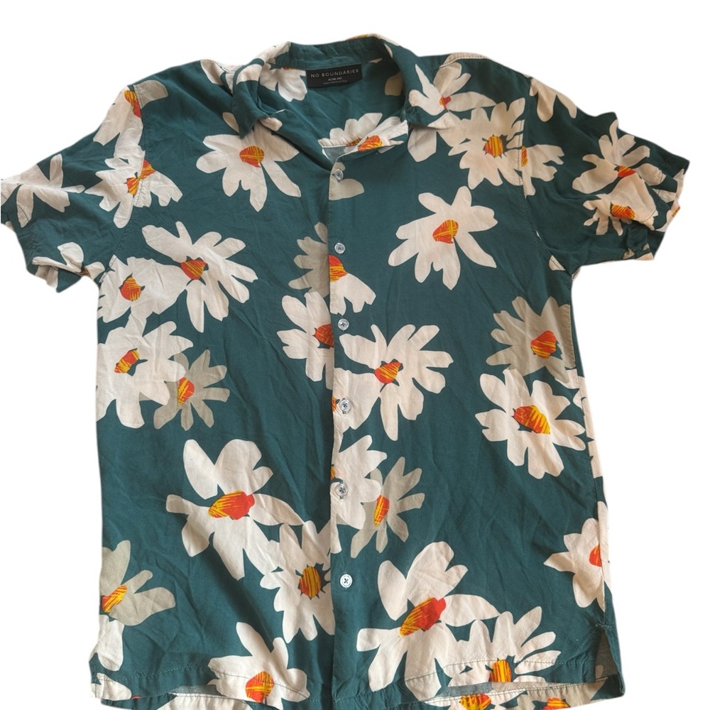 No Boundaries Green Floral Button-Down Shirt – Size Medium